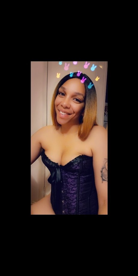 Bonnie Bell porn model picture