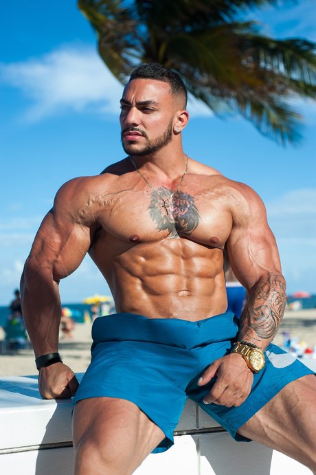 Tristen Esco model perfect galleries