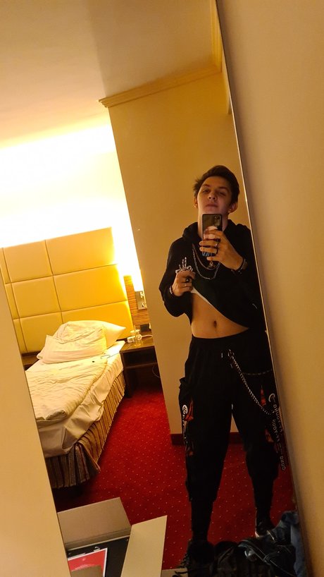 HeyImIggvar exclusive model pics