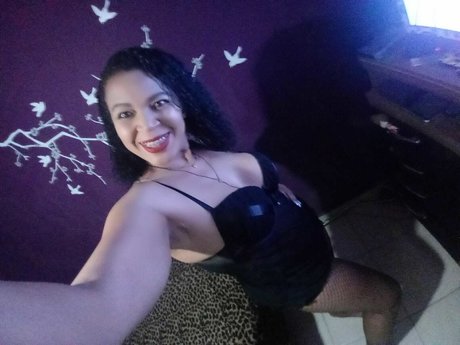 Rosa Bia santos hot star pics