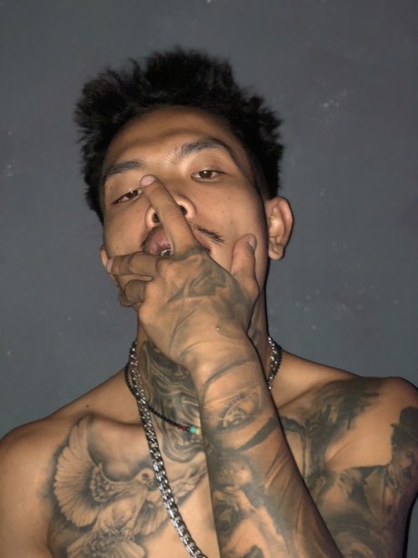 GoOdHigh beautiful model photo