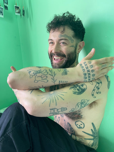 nowyoureshattered perfect model img