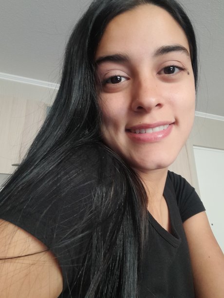 Daniela Marin model sexy images