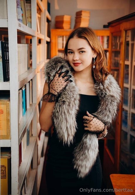 kaya dark pornographic model images