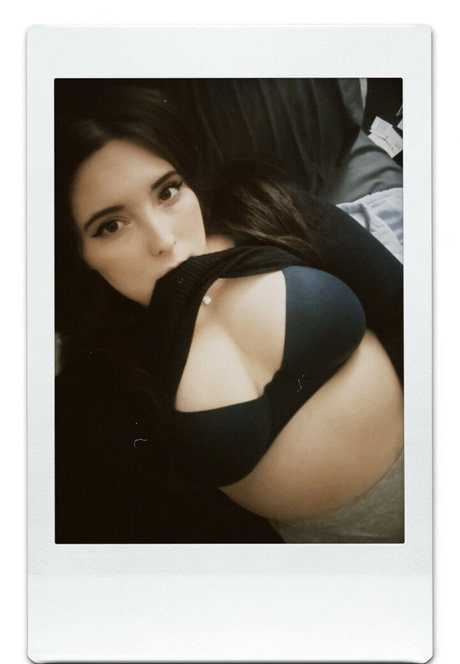 Maddibun sexy actress photo