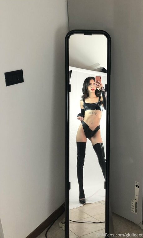 giulieeet best model galleries