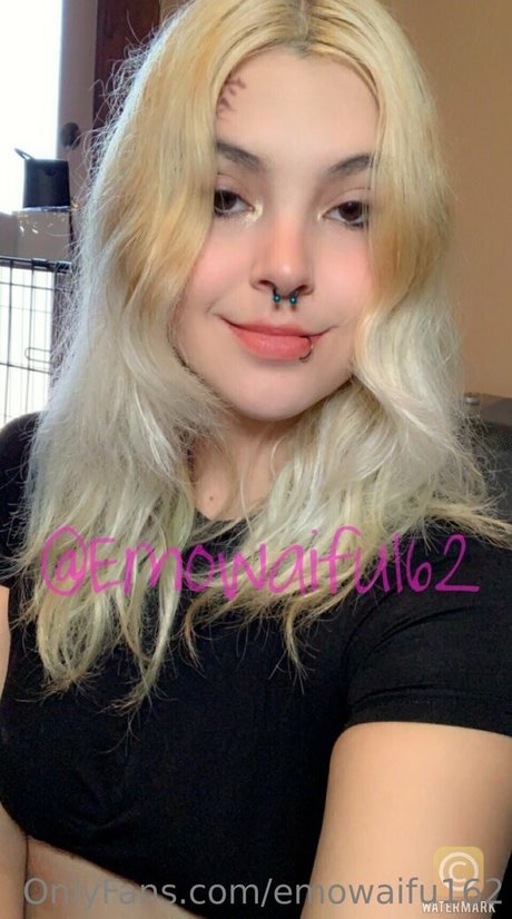 emowaifu162 star adult image