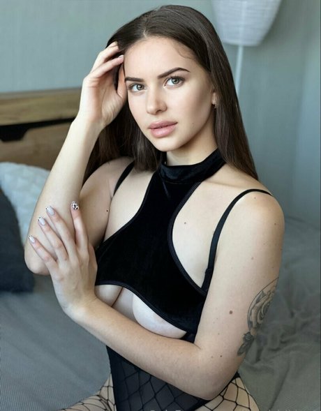 vikinni bikinni pornstar art galleries