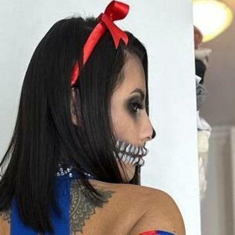 giulia gomezzz erotic model pics