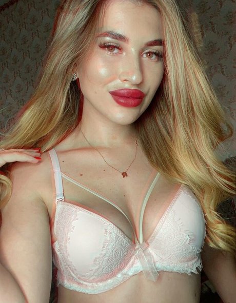 olivia sweetty sexy star gallery