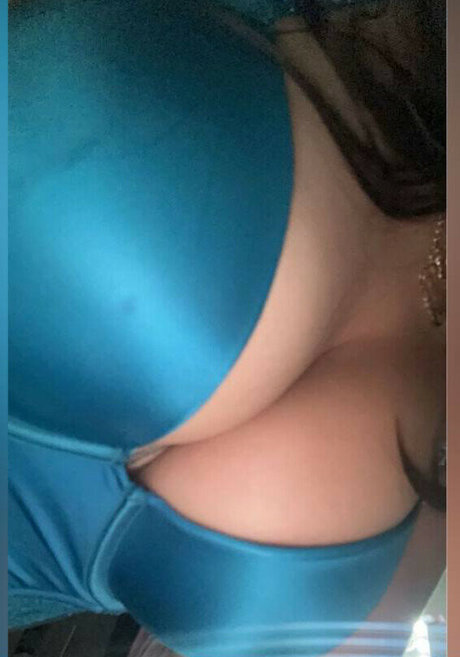 Urgfshay model porn pic