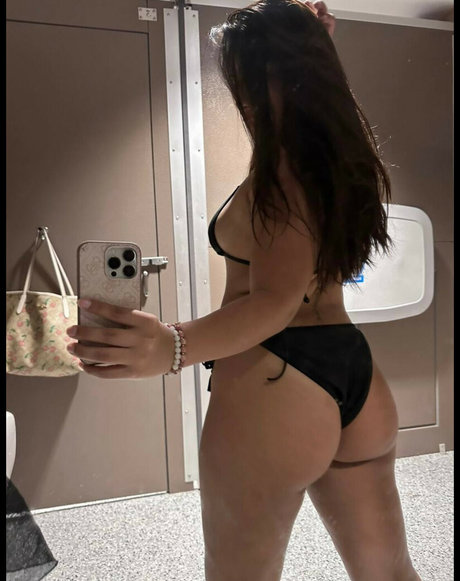 Urgfshay star pictures