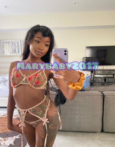 thickbaby2017 model sexy image