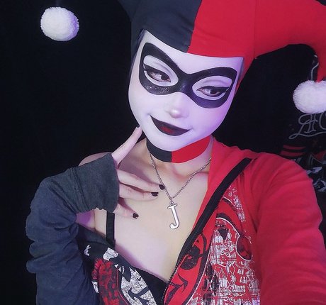 Livingdead kev free actress pic