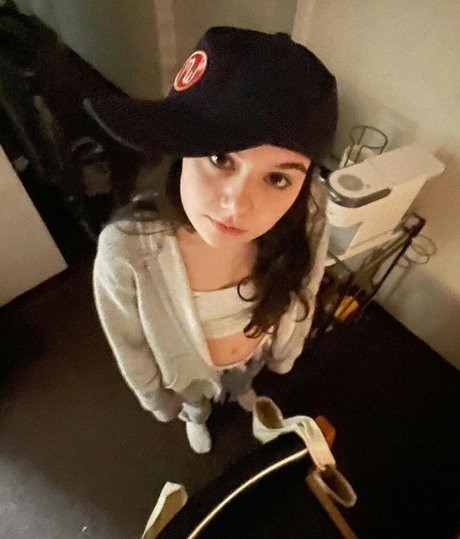 Julia Antonelli star pretty pic