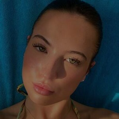 Antonia Chiara nude star archive