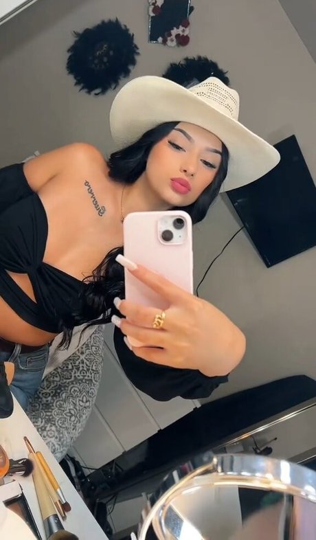 Leslie Emma pornstar pic