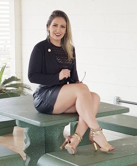 gabrielaguimaraes01 star naked pic