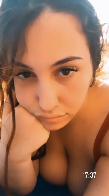 alessiabarbarossa naked model gallery