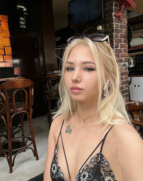 Linasuozgen best actress pics