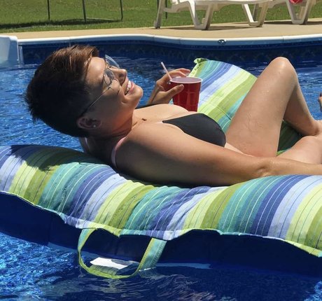 Hallie Clark pornstar naked archive