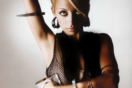 Nicole Richie star erotic galleries