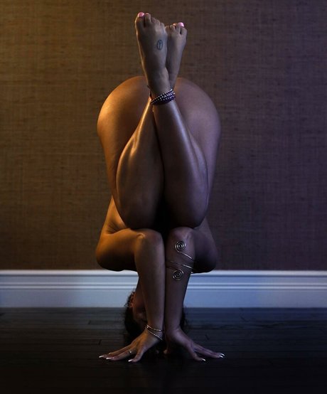 Naya Rappaport star naked pic