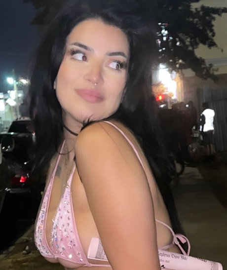 Selenaxoxoxo Marian star sexy photo