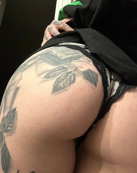 FaceTatMami pornographic star images