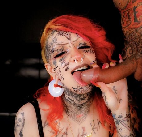 FaceTatMami erotic star pics