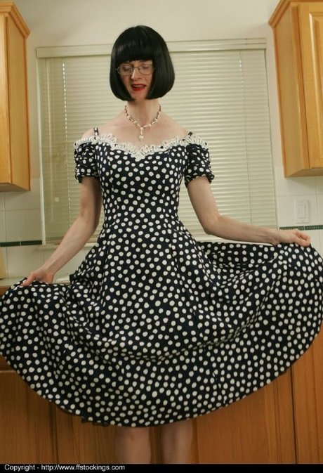 FFstockings Julia pornstar nice photos