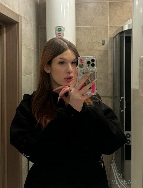 milana ts star pretty photos