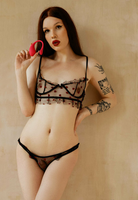 milana ts pornstar sexy photo