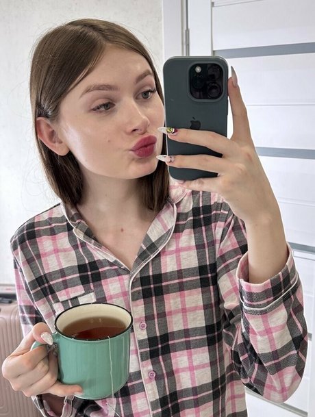 mia ts sex actress picture