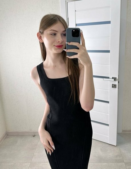 mia ts hd actress picture