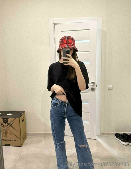 mia ts star naked image