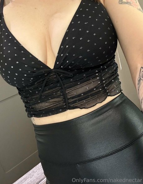 nakednectar model free pics