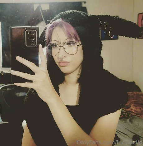 lucyluciid xxx star pictures