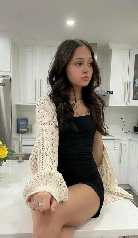 Cait ASMR model nudes gallery