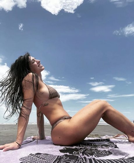 MacKenzie Dern pornstar hd pic