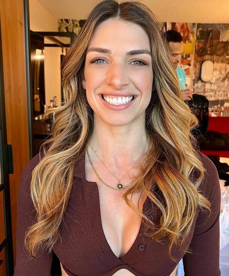 MacKenzie Dern porn star photo