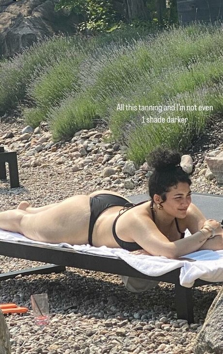 Zainaabb ab pornstar exclusive pictures