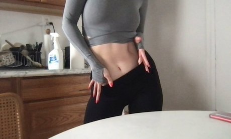 coolpilled exclusive model img