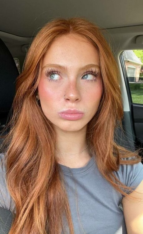 Harley Haisley erotic star photos