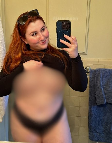 isla moonfree adult actress pic