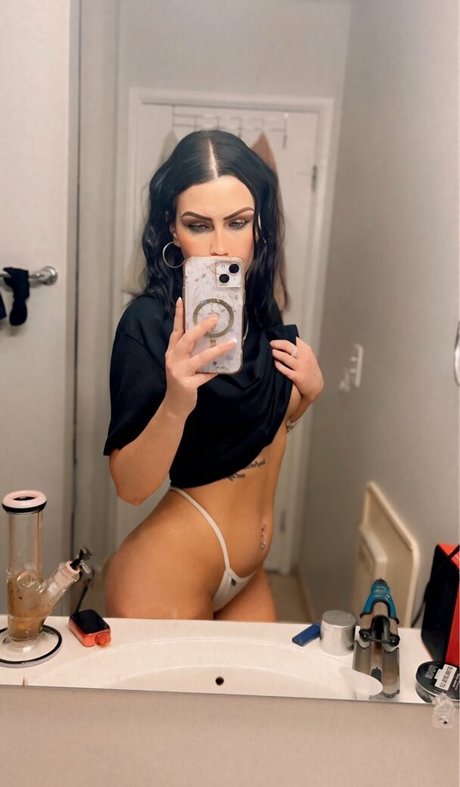 Thesexymilkmaid model high quality images