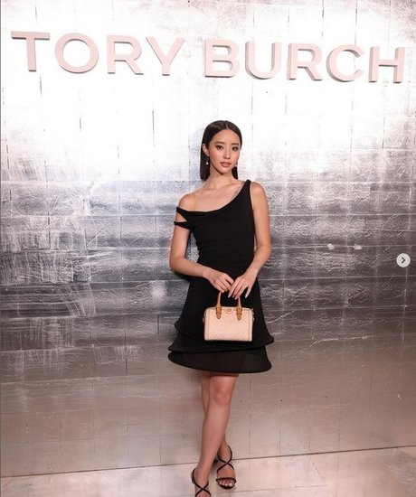 Aya Nakamachi star art photos