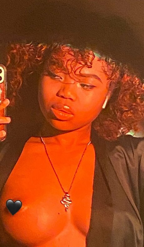 el3phanttittyz star exclusive gallery