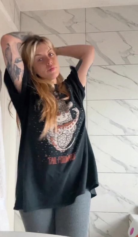 Bea Dux erotic pornstar images