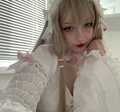 mirukurum erotic model image